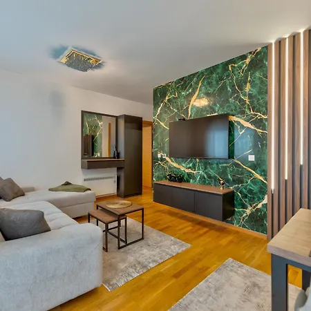 Golden Pine Lux Wellness And Apartment Zlatibor
