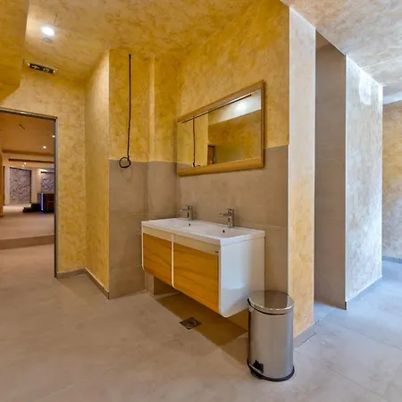 Golden Pine Lux Wellness And Apartman *